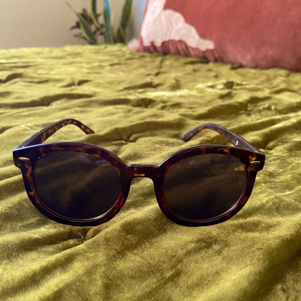 SHEIN tortoise shell sunglasses 🕶🤎